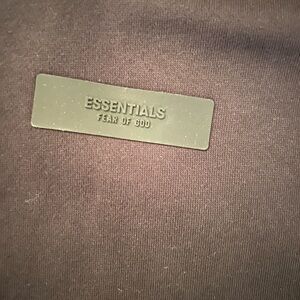 Men’s ESSENTIALS black sweatshirt